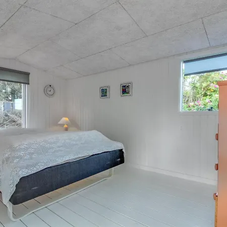 Casa de Férias Daren - 600m From The Sea In Nw Jutland By Interhome *