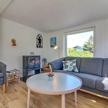 Casa de Férias Daren - 600m From The Sea In Nw Jutland By Interhome *